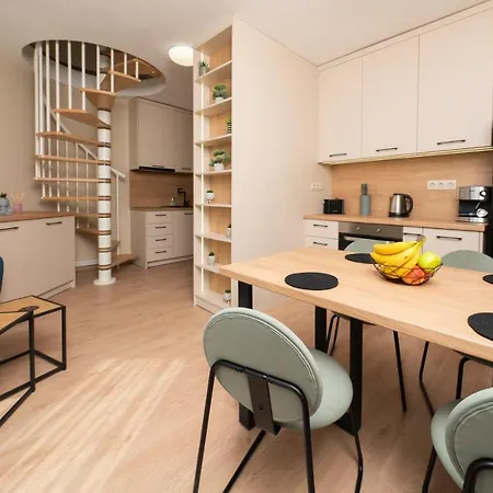 Modern Maisonette - 2 Bedrooms - Terrace - Vitosha View * Sófia