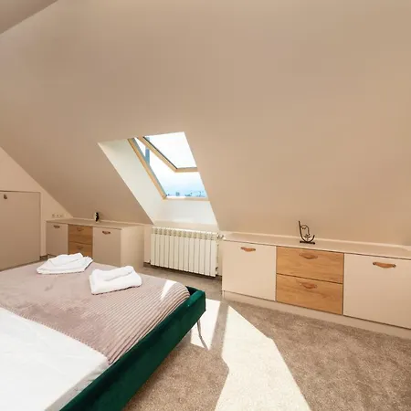 Modern Maisonette - 2 Bedrooms - Terrace - Vitosha View Apartamento