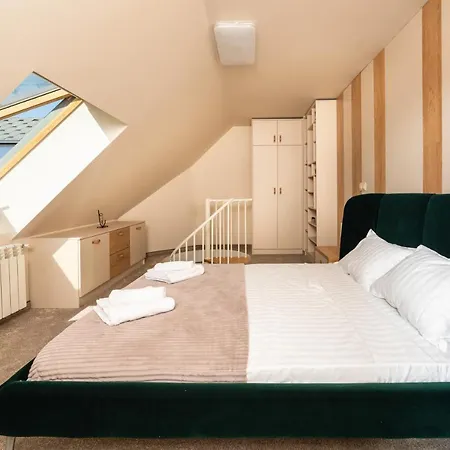 Modern Maisonette - 2 Bedrooms - Terrace - Vitosha View Apartment Sofia